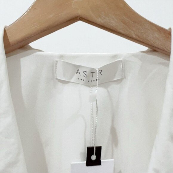 NWT ASTR Maiden Cotton Short Puff Sleeve Top One Size - Picture 4 of 8